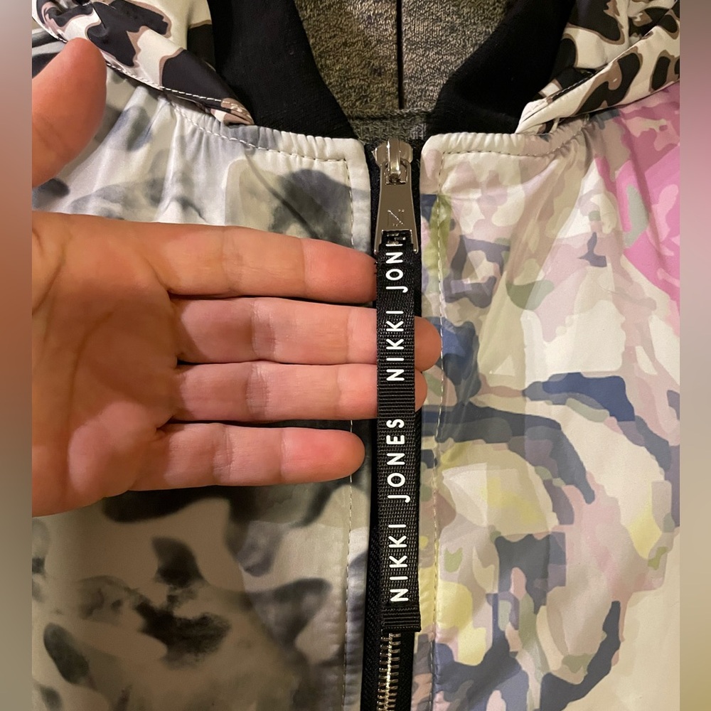Nikki Jones mixed print puffy bomber jacket - Picture 10 of 12